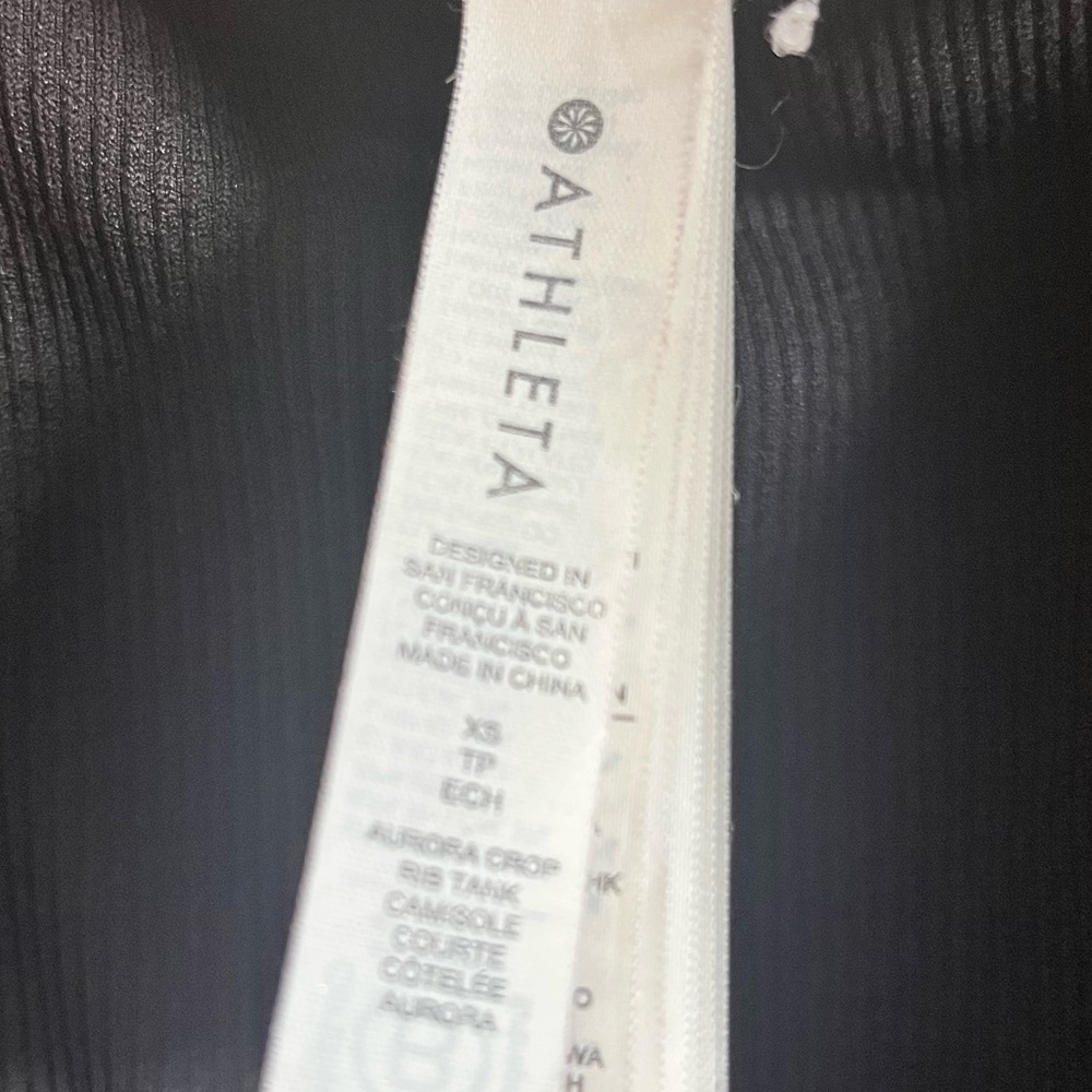 Athleta Aurora Seamless Crop Rib Tank Size XS Color Black - Picture 3 of 4